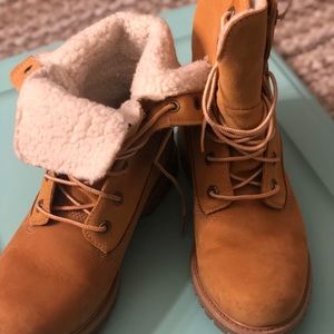 TIMBERLAND BOOTS (waterproof)